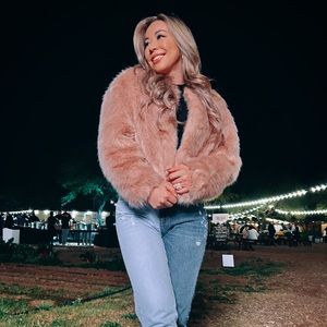 Meet your Posher, Jenna